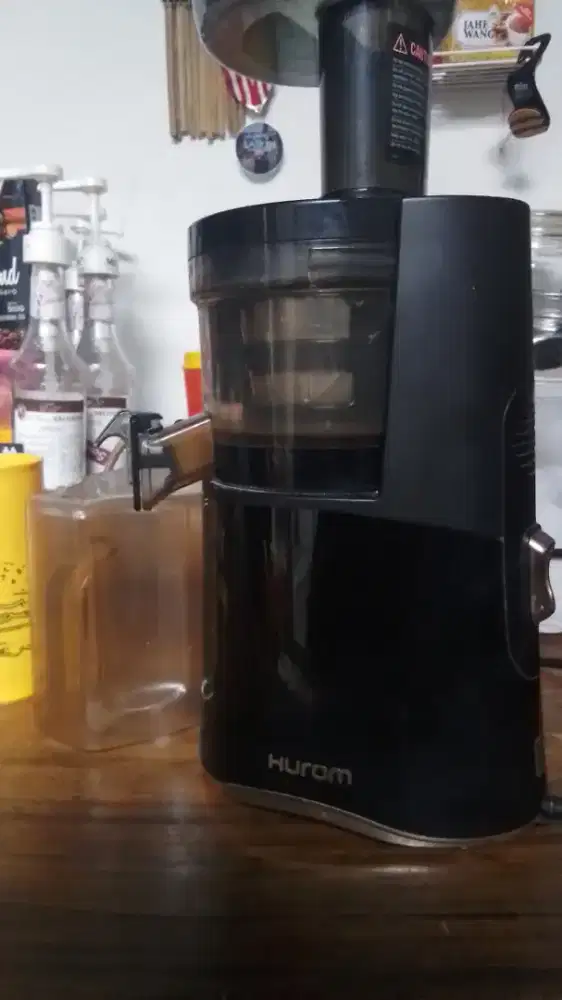 Juicer Hurom Bekas