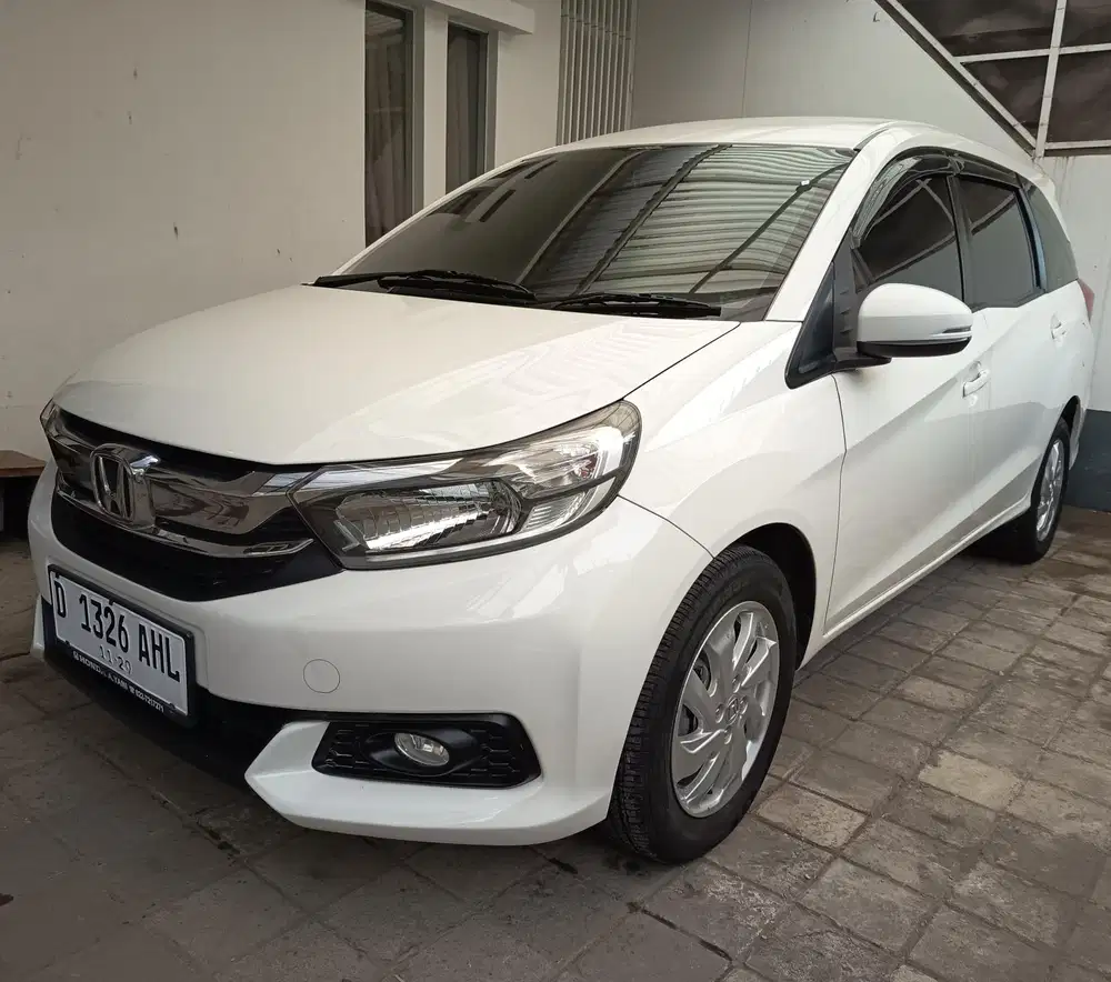 Honda New Mobilio E AT CVT 2018 Putih, Pajak Panjang, KM rendah, irit