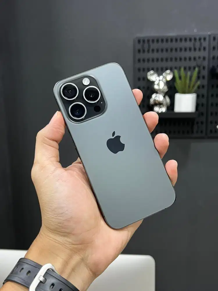 iPhone 15 pro 128gb black iBox