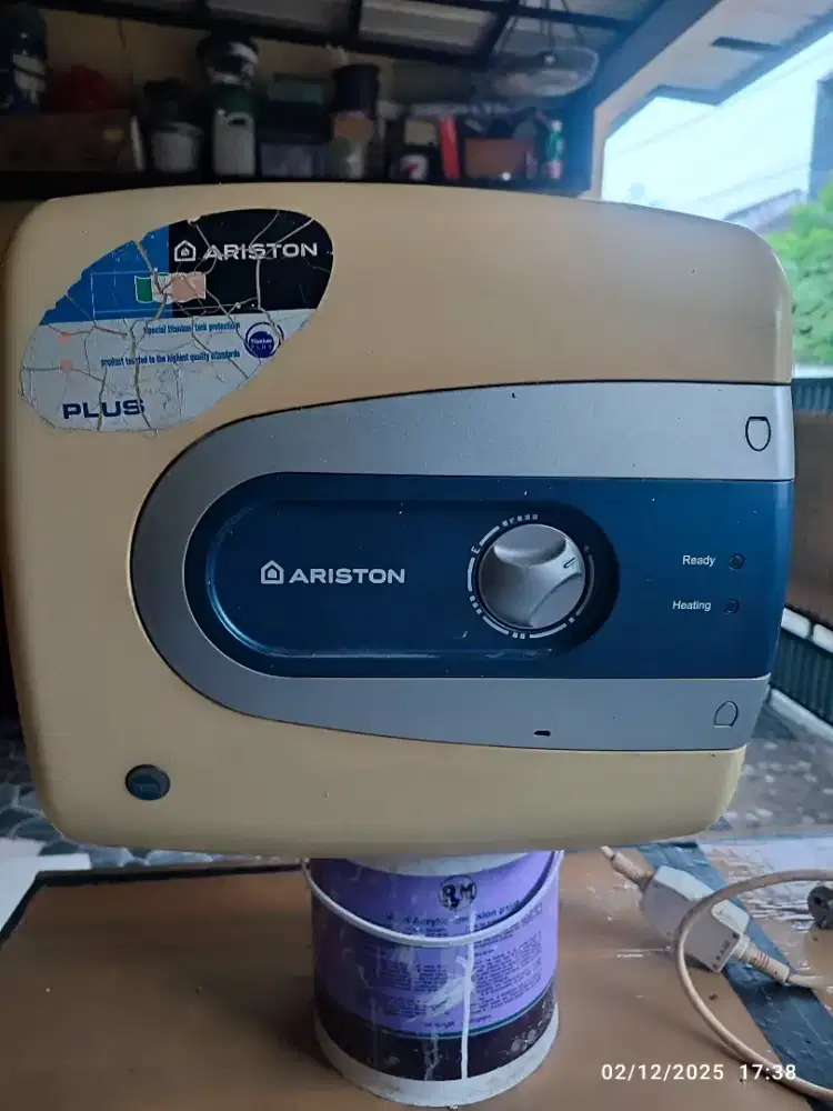 Water heater electric