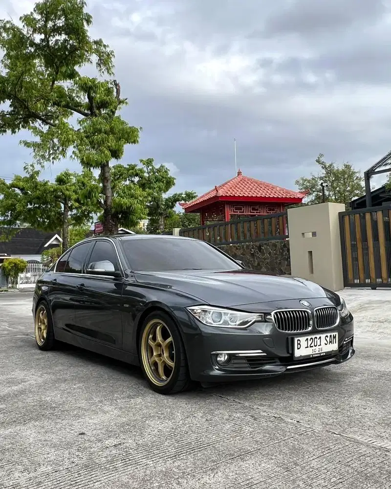 BMW F30 320i 2015 Luxury Bensin