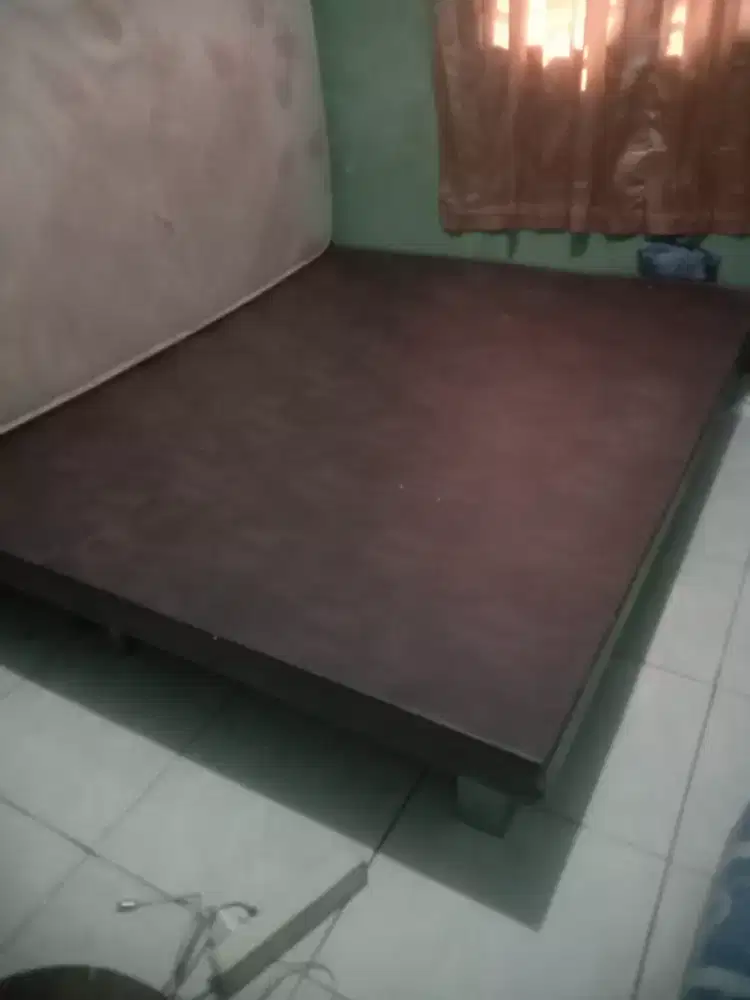 Lemari pakaian,lemari TV ,tempat tidur
