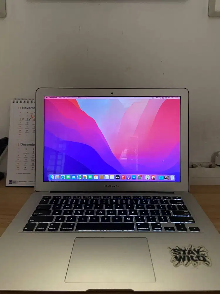 Macbook Air 13” 2017 (8/128GB)
