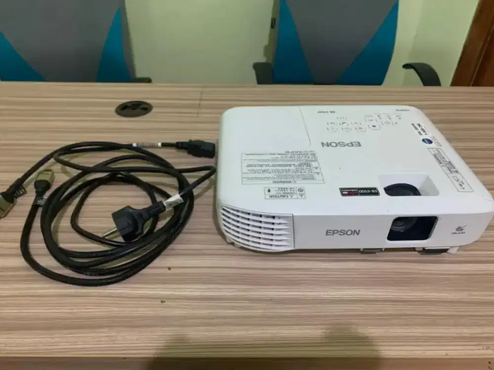 Epson EB E-500 Proyektor LCD