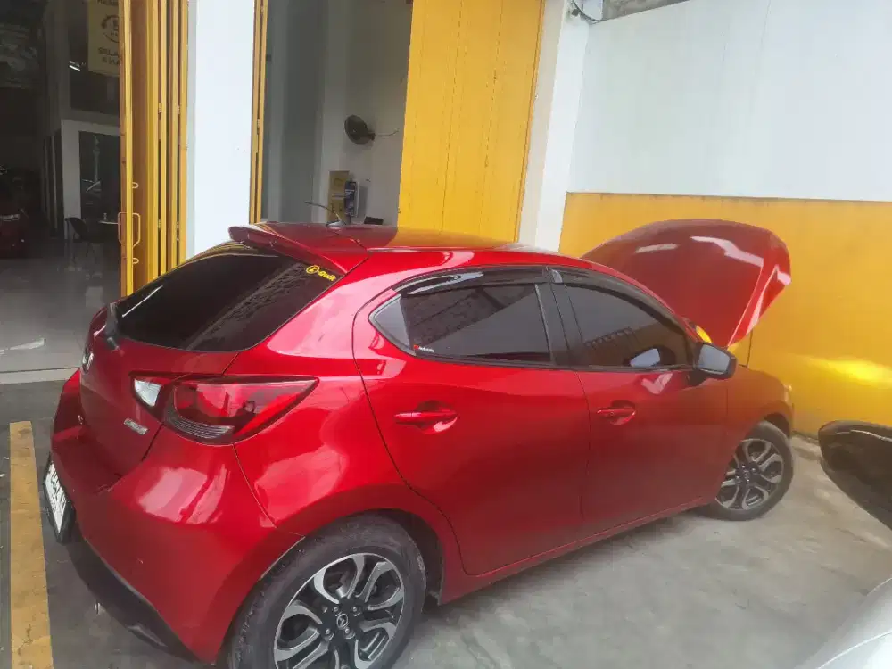 mazda 2 skyactive