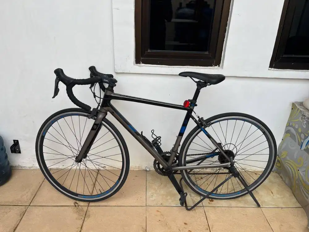 DIJUAL ROADBIKE POLYGON STRATTOS S2 2021