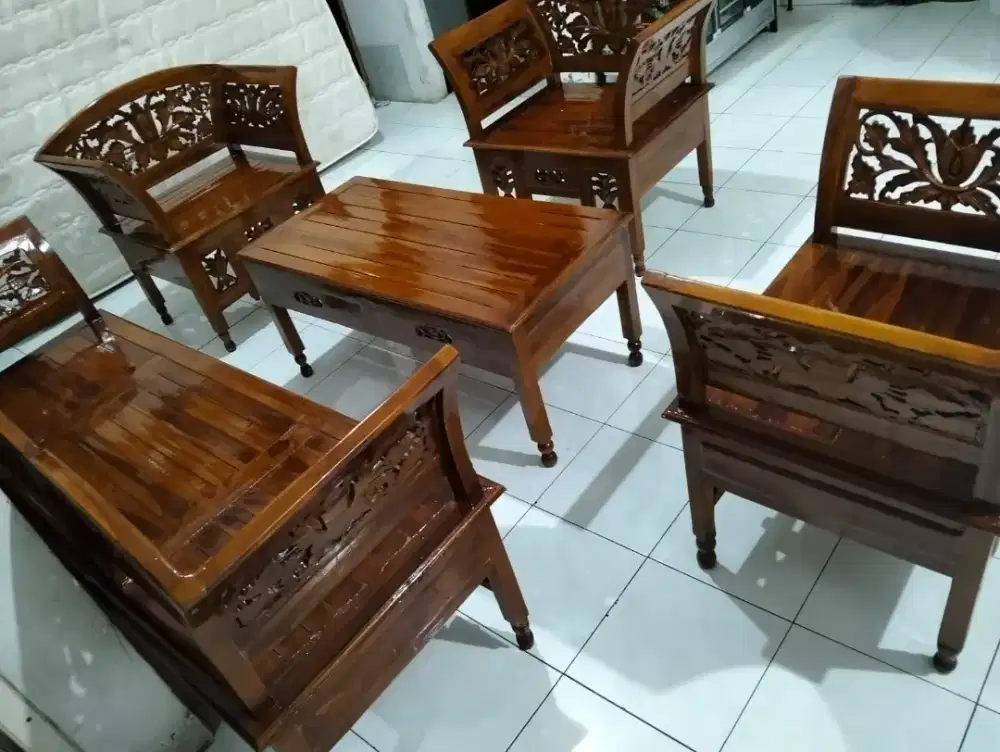 Dijual Kursi jati
