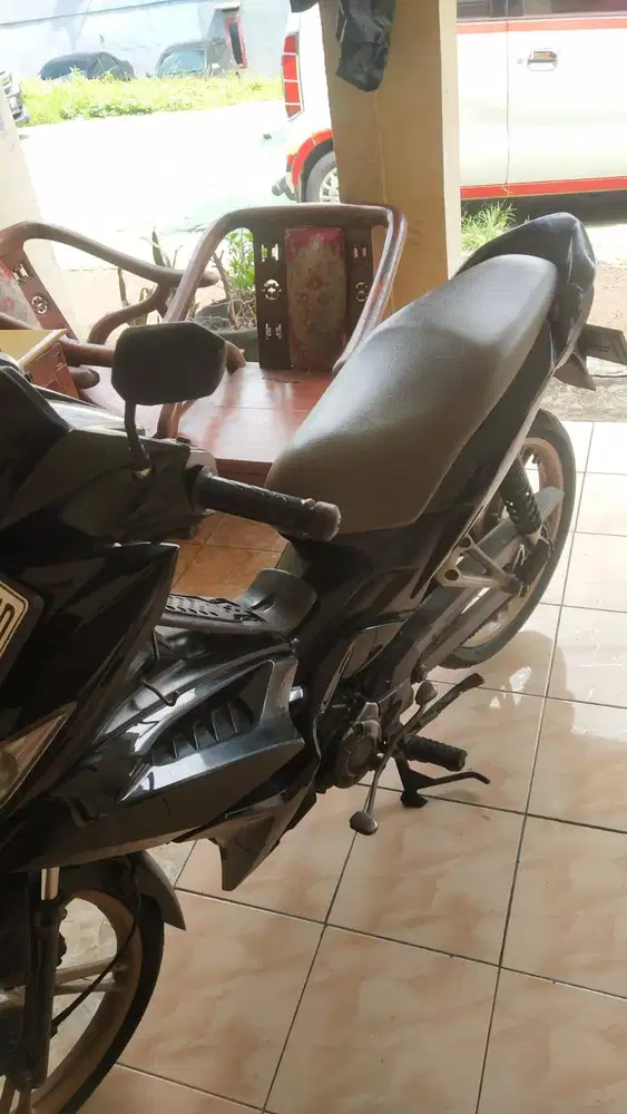 Dijual Motor Honda Blade 2010