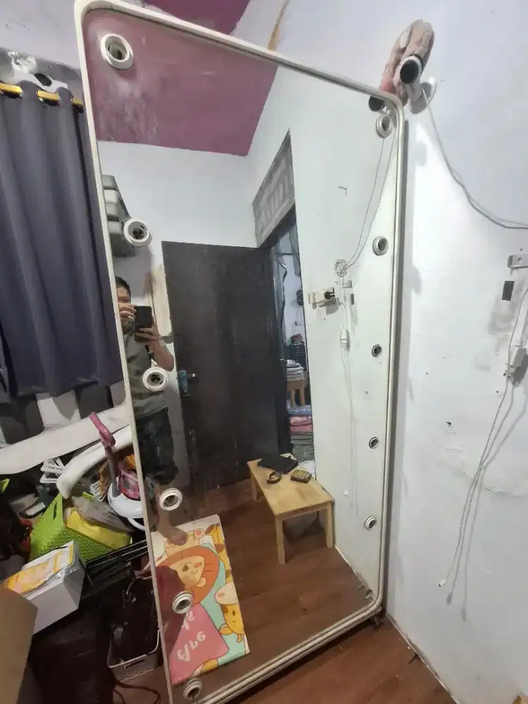 Cerimin full body standing light