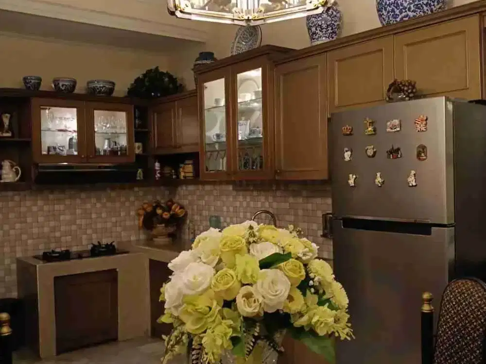 DI JUAL RUMAH DUA LANTAI SIAP HUNI LOKASI GREEN GARDEN KEDOYA JAKARTA BARAT