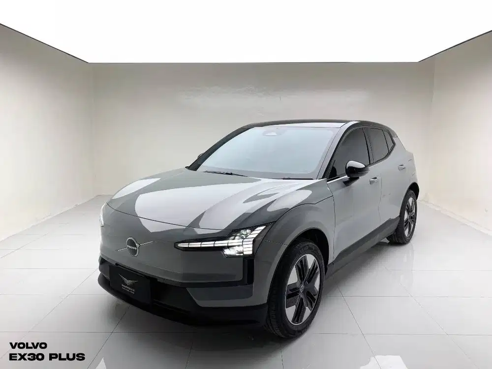 VOLVO EX30 PLUS 2025 VAPOUR GREY ON BLACK