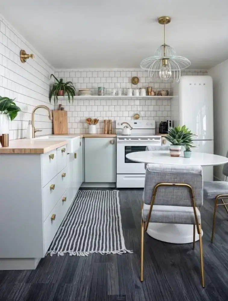 Jasa tukang bangunan,renovasi,interior,kichen set,listrik,cat,plavon