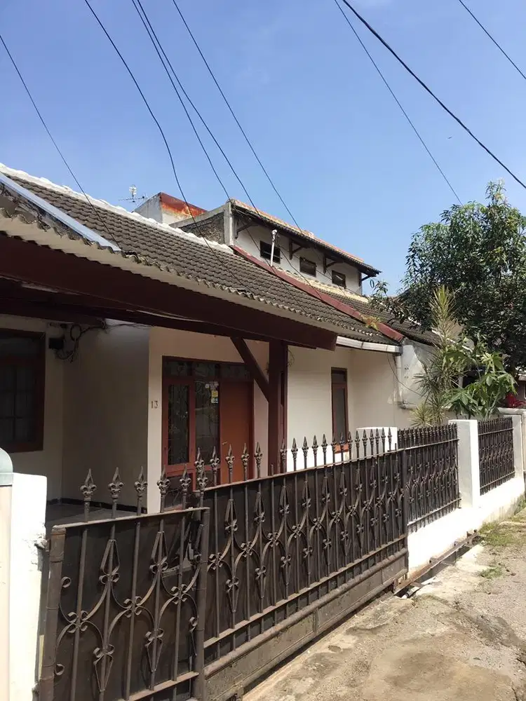 Rumah Di Sewa / Kontrakkan Cihanjuang