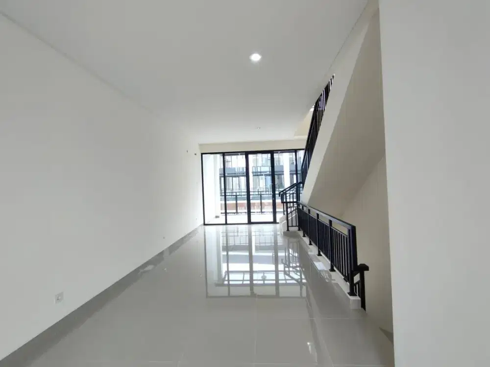 Disewakan Ruko Hampton Walk 2 Muka Tipe Alfresco