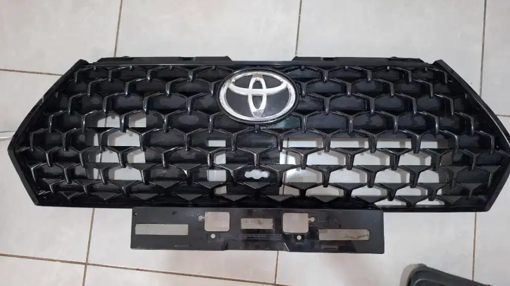 Grill depan veloz 2022