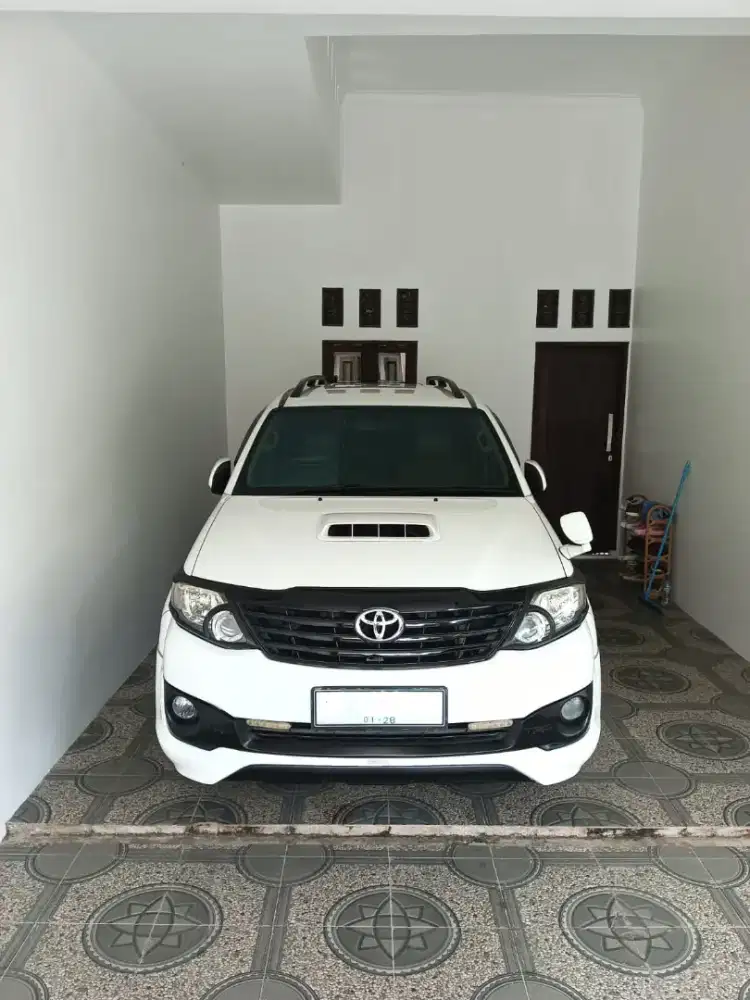 Fortuner VNT TRD automatic 2012