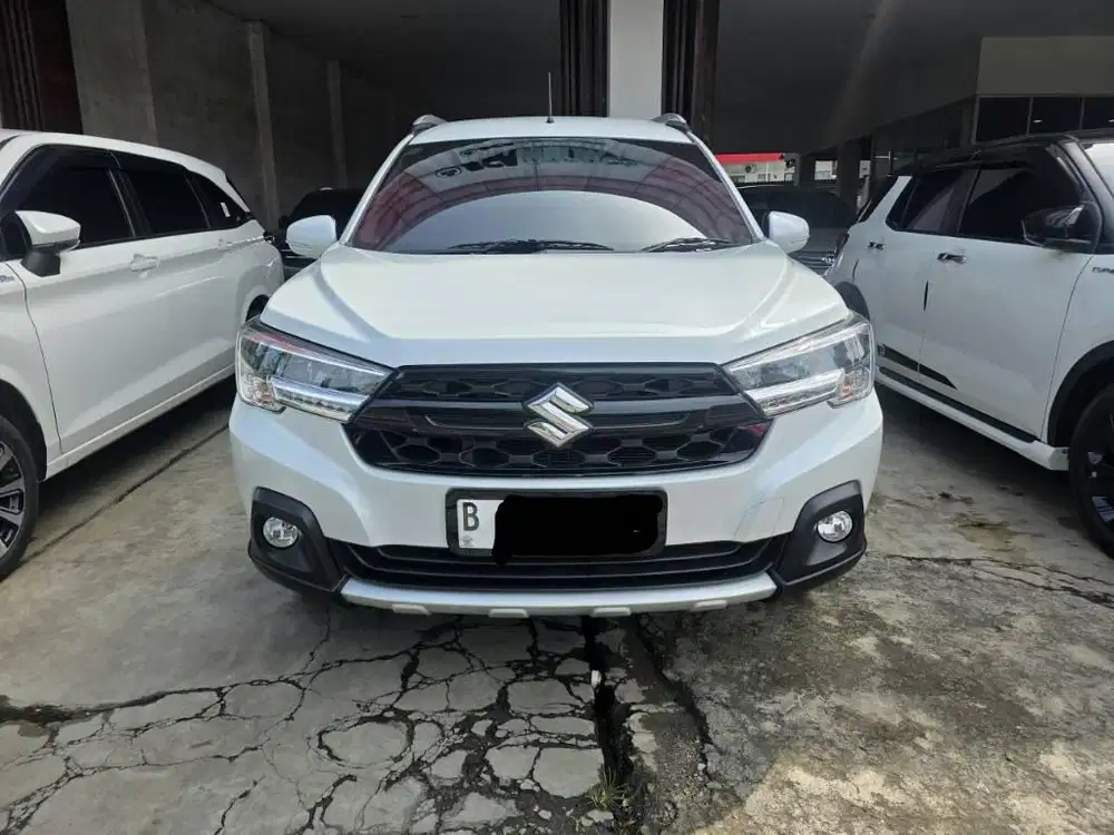 Antik  km 11rban Suzuki XL7 Beta Hybrid AT ( Matic ) 2023 Putih Mulus