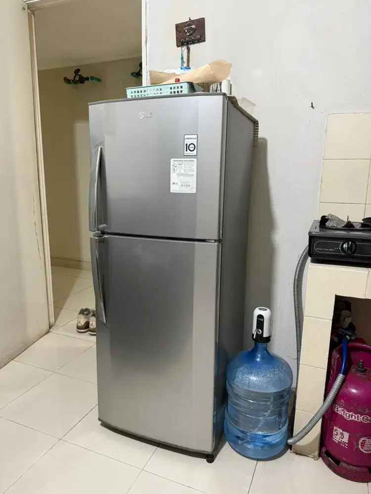 Kulkas LG 2 pintu