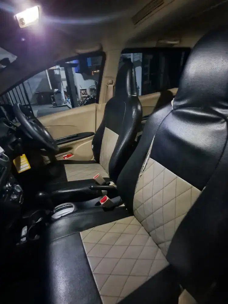 Sarung jok Mobilio 2014