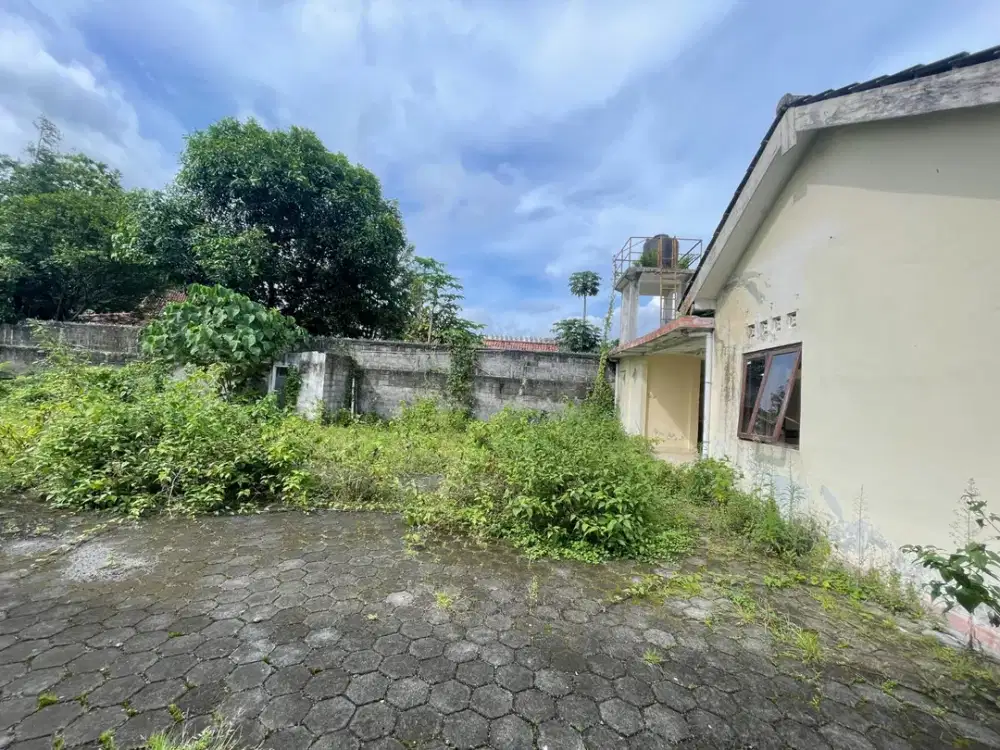 Dijual tanah ada RUKO nya selatan kampus UII dekat fasilatas umum dan perumahan IDI