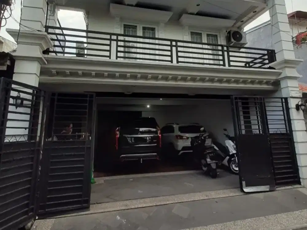 DIJUAL RUMAH USAHA 5 MENIT KE PINTU TOL KEBON JERUK