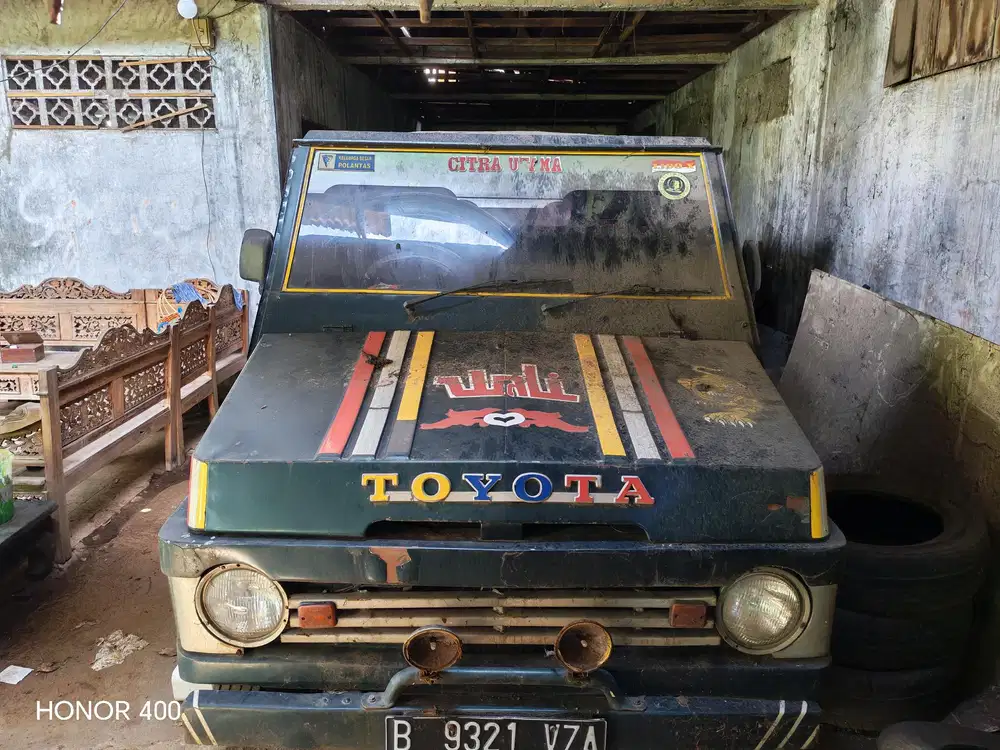 Toyota Kijang 1982 Bensin
