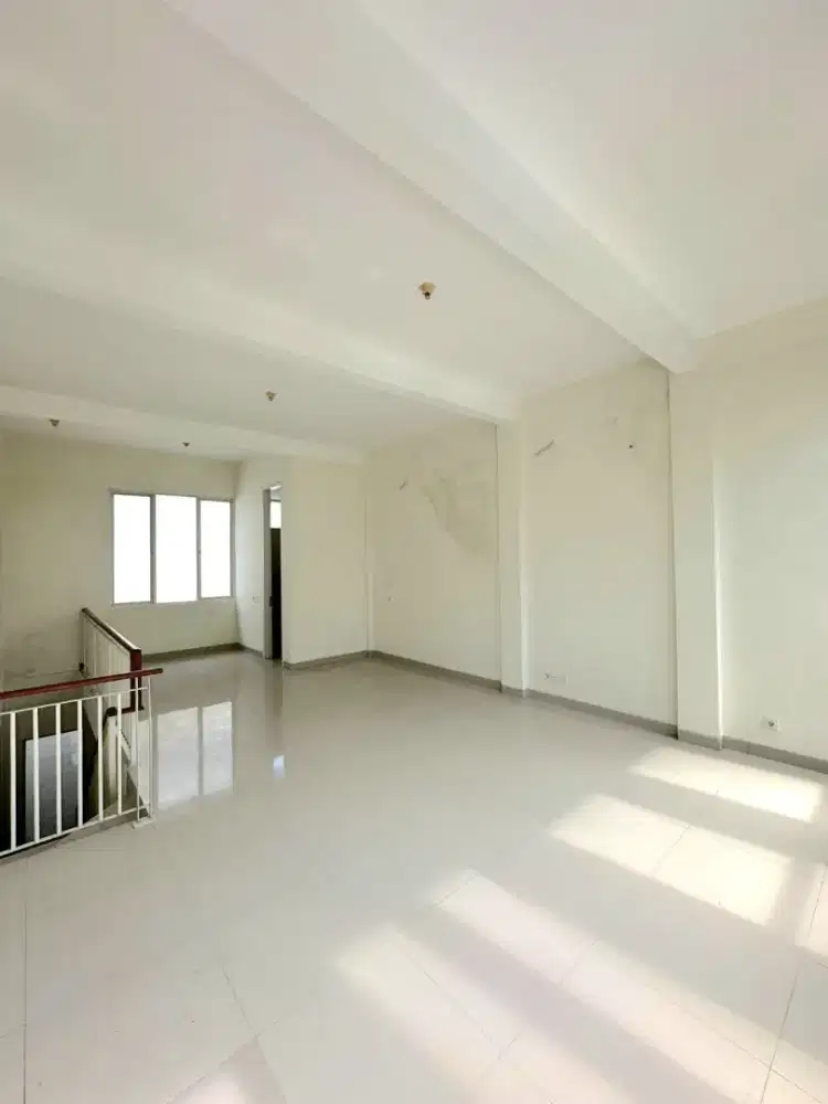 Disewakan Ruko 2 lt Siap Pakai Pakuwon City