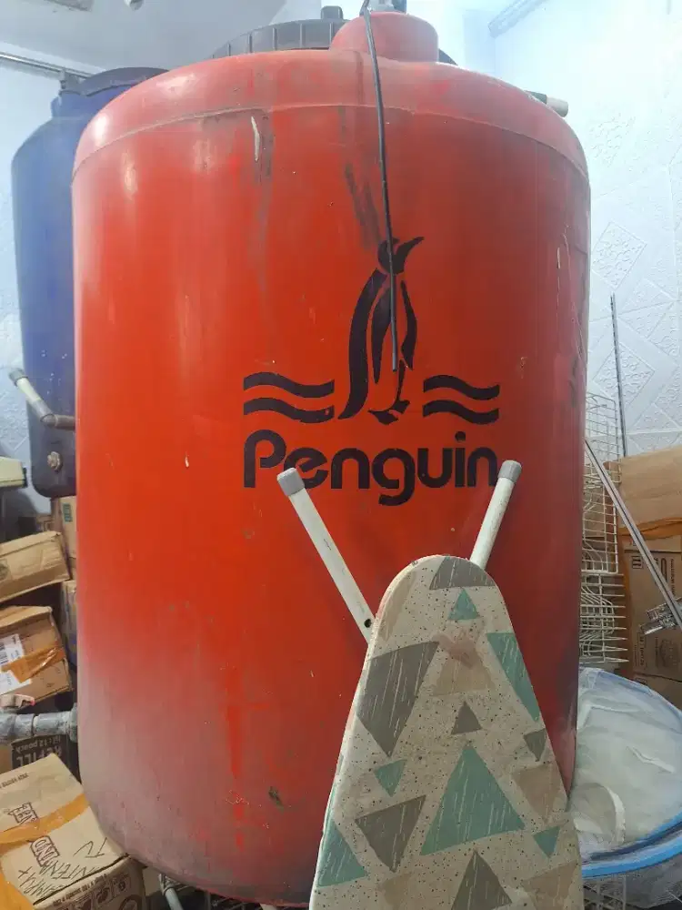 Dijual toren oren PINGUIN 520 liter disetiabudi