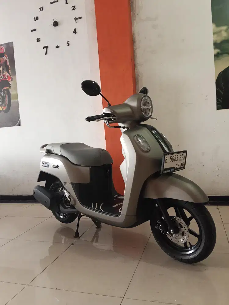 YAMAHA NEW FAZIO hybrid AKS 2025 seperti baru