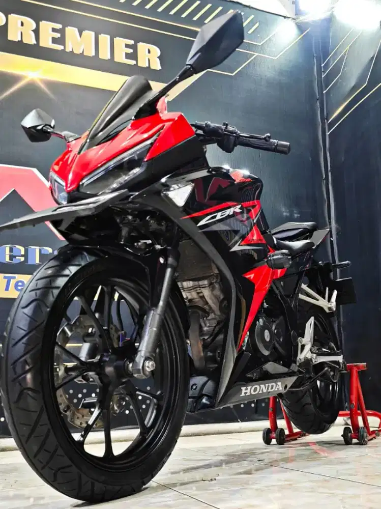 Honda CBR 150 R facelift Reg 2019 Anugerah motor rungkut