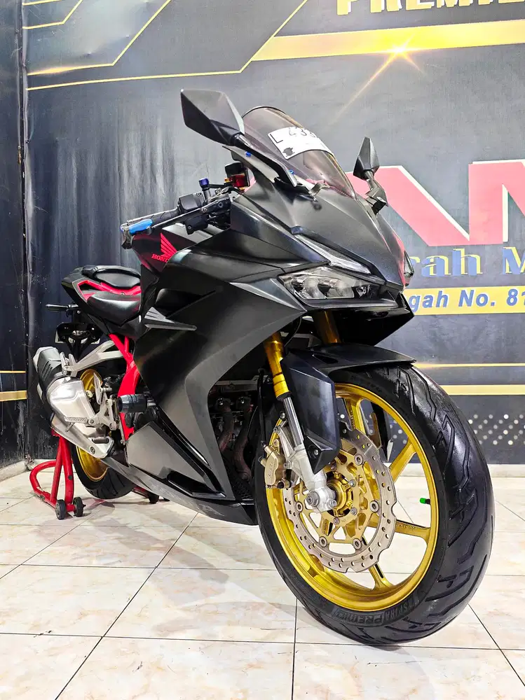 Cbr250 rr black Matte 2018 dp minim bisa GASS. Anugerah motor rungkut