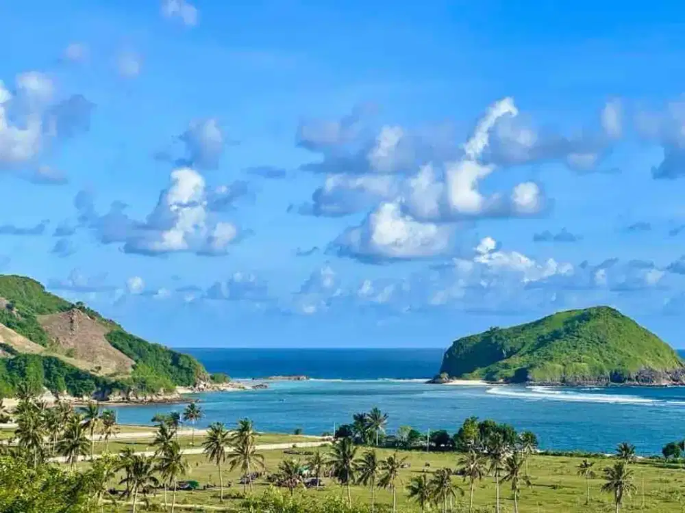 tanah murah dekat pantai areguling Lombok. full view. cocok untuk villa
