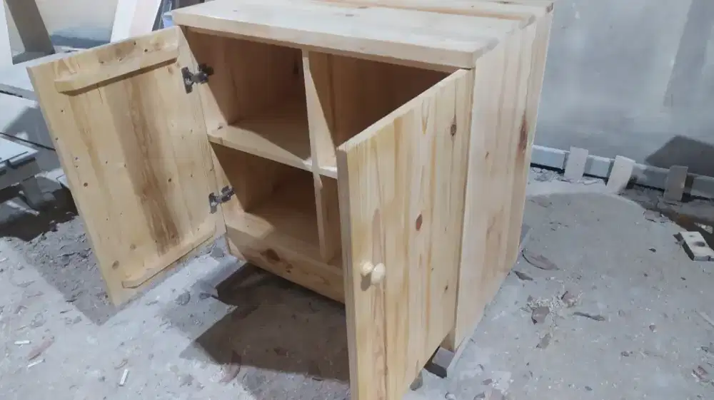 Lemari pakaian/lemari kos