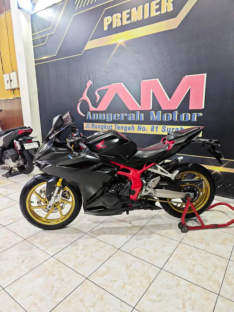 Cbr 250 rr black Matte 2018 dp minim bisa GASS. Anugerah motor rungkut