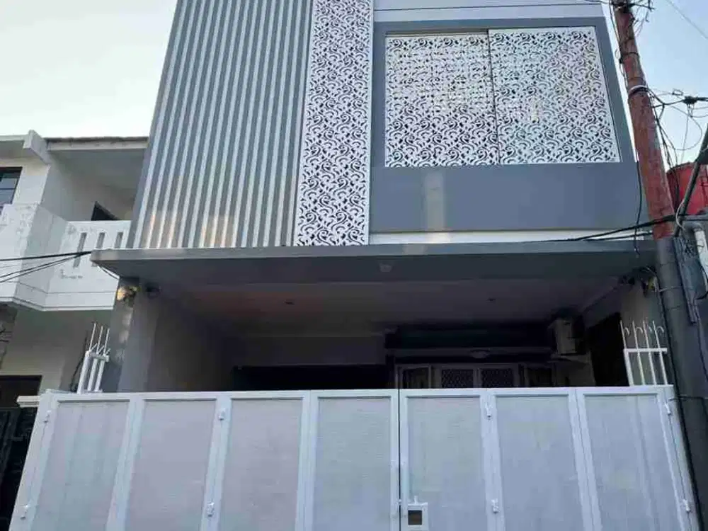 Rumah 2 Lantai Rooftop 3+1 Kamar Luas 200m Graha Raya Bintaro Dekat Tol Parigi