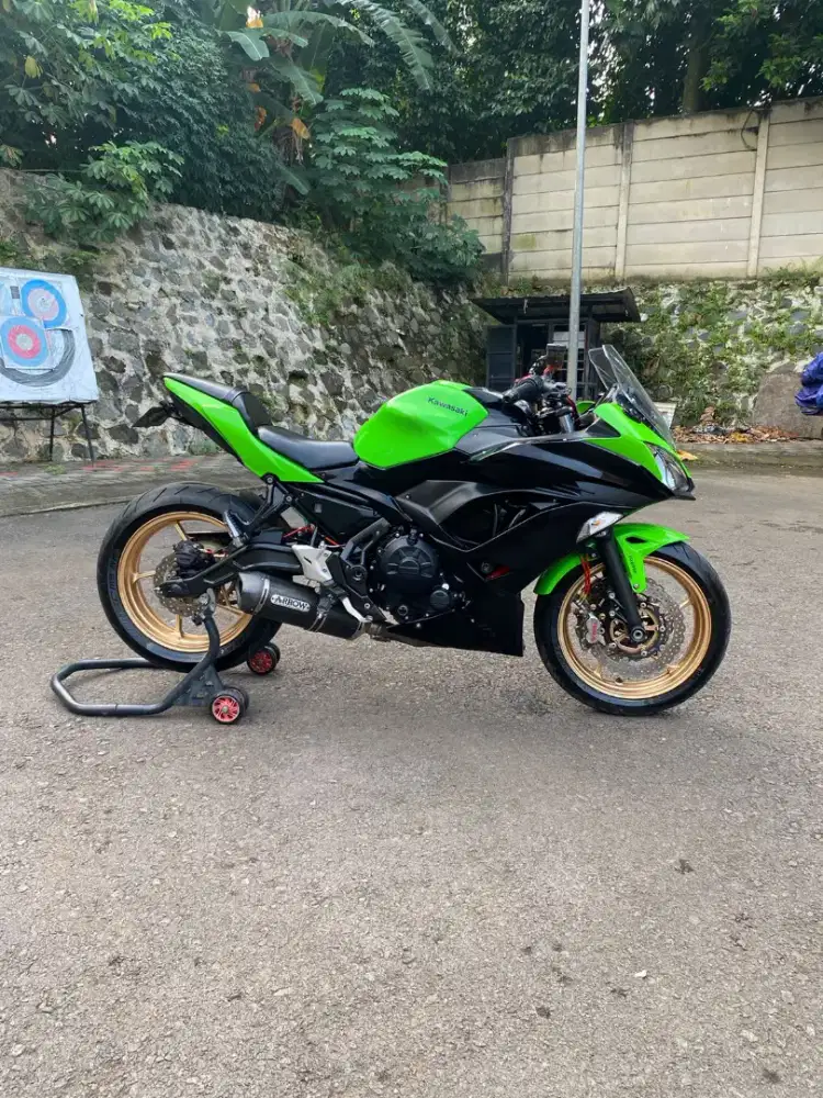 Kawasaki Ninja 650 KRT 2017