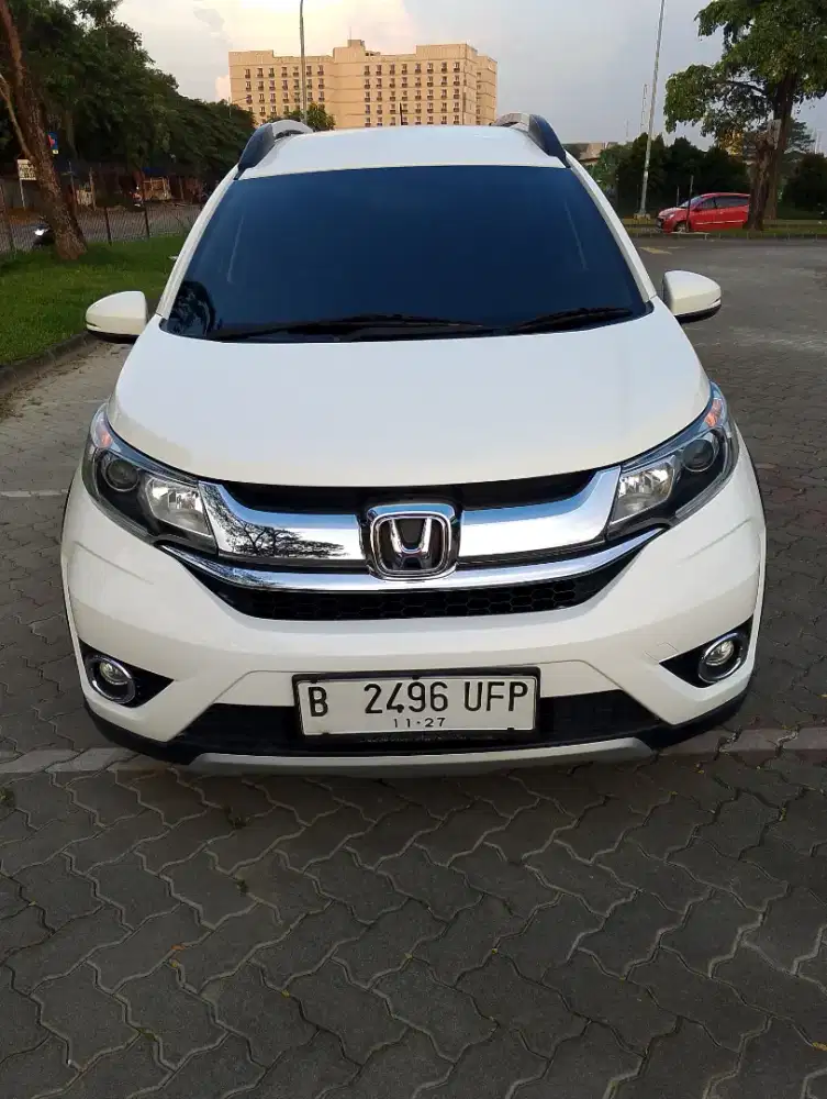 BRV E AT/AUTOMATIC 2017 PUTIH