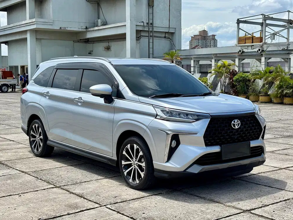 [LOW KM] TOYOTA VELOZ Q CVT 2022 SILVER TT 2021 NON TSS