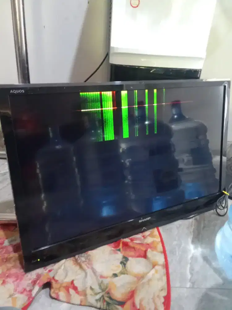 Tv led sharp aquos 32 inch
