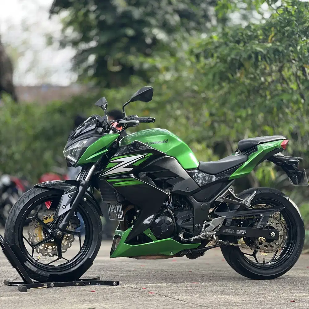 KAWASAKI Z250 FI 2014 HIJAU PAJAK PANJANG SIAP NGEBUT