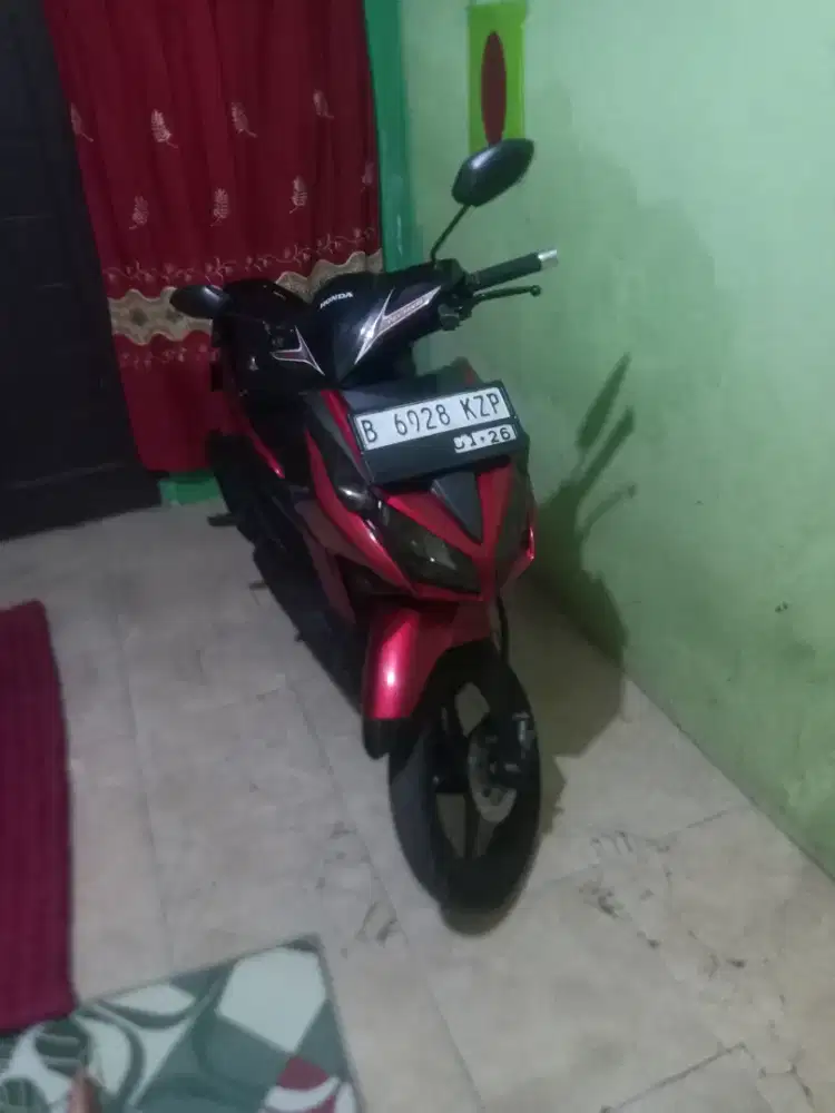 JUAL VARIO 110 TAHUN 12 WARNA MERAH