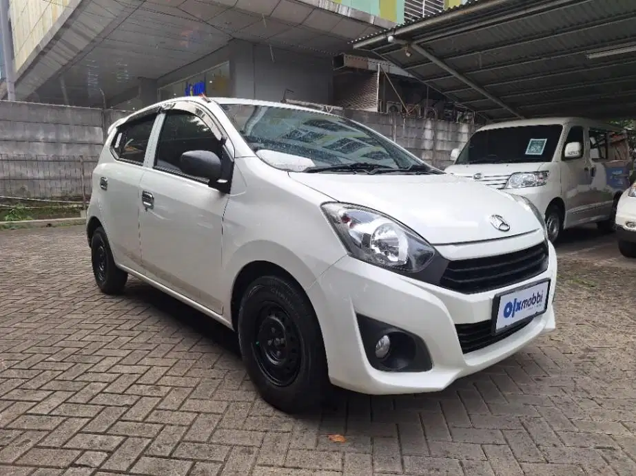 LOW DP Daihatsu Ayla 1.0 D Bensin-MT 2019 3RG