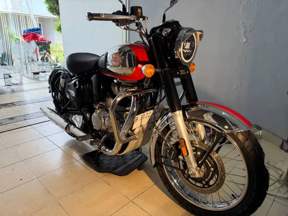 Royal Enfield Classic 350 Tahun 2024