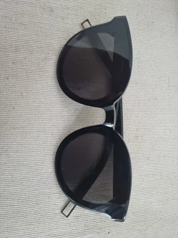 Gentle Monster Black Peter Sunglasses (Original)