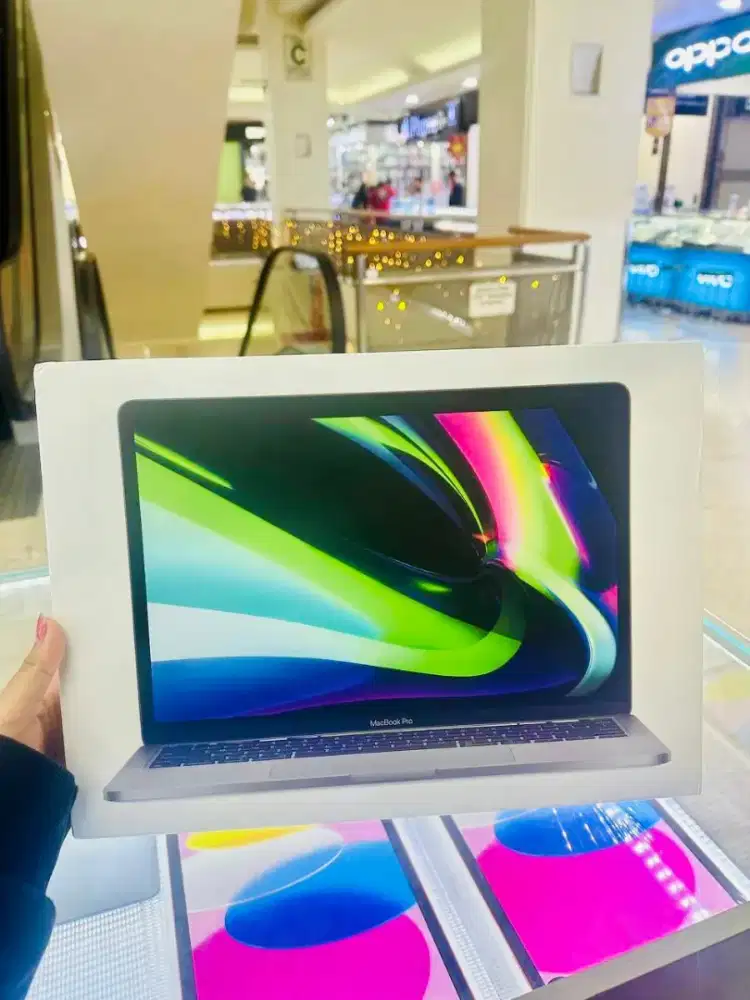MacBook PRO Apple Chip M1 2020 8/256 GB 13.3 inch Resmi Inter