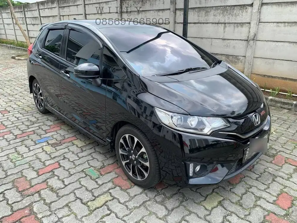 Honda Jazz RS 2016 CVT, low km, siap pakai, terawat, pearl black
