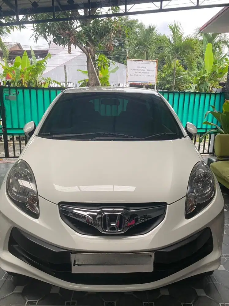JUAL HONDA BRIO CBU TH 2012