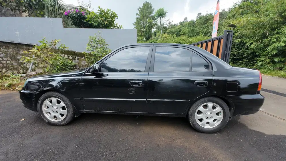 Hyundai Verna 2003 Bensin