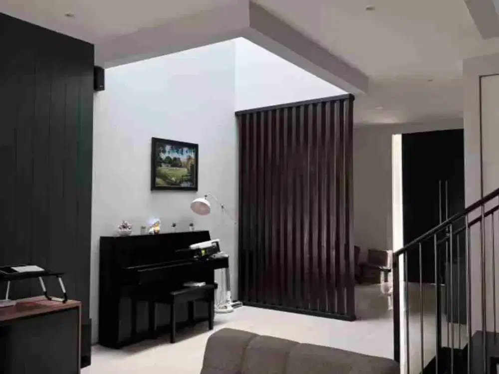 JUAL RUMAH CITRALAND UTAMA MINIMALIS MURAH MEWAH FURNISH BAGUS SIAP HUNI LUAS 200 3M AN