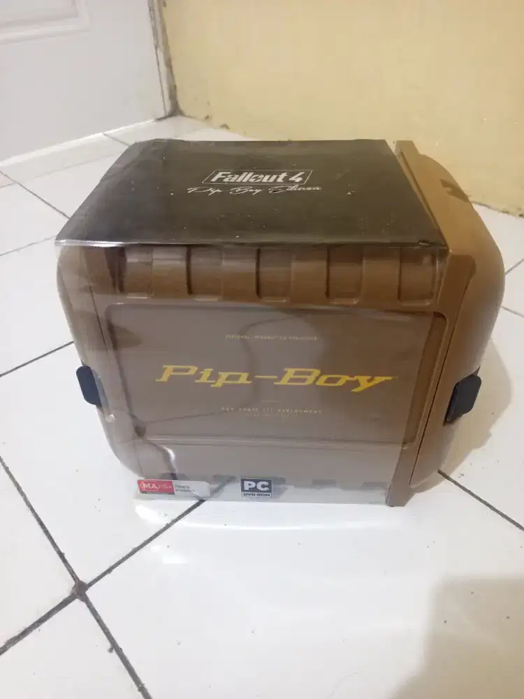 Fallout 4 Pip-Boy Edition